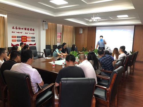 防疫有我  健康同行——南昌城投土地開(kāi)發(fā)投資有限公司組織開(kāi)展培訓講座